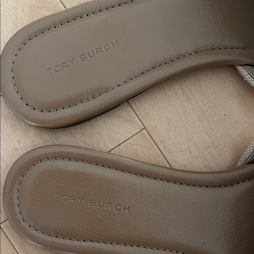 Double T Jacquard Slide Sandal size 7.5 - Picture 7 of 15